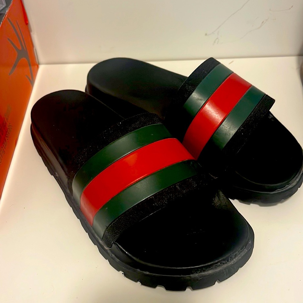 Gucci slides